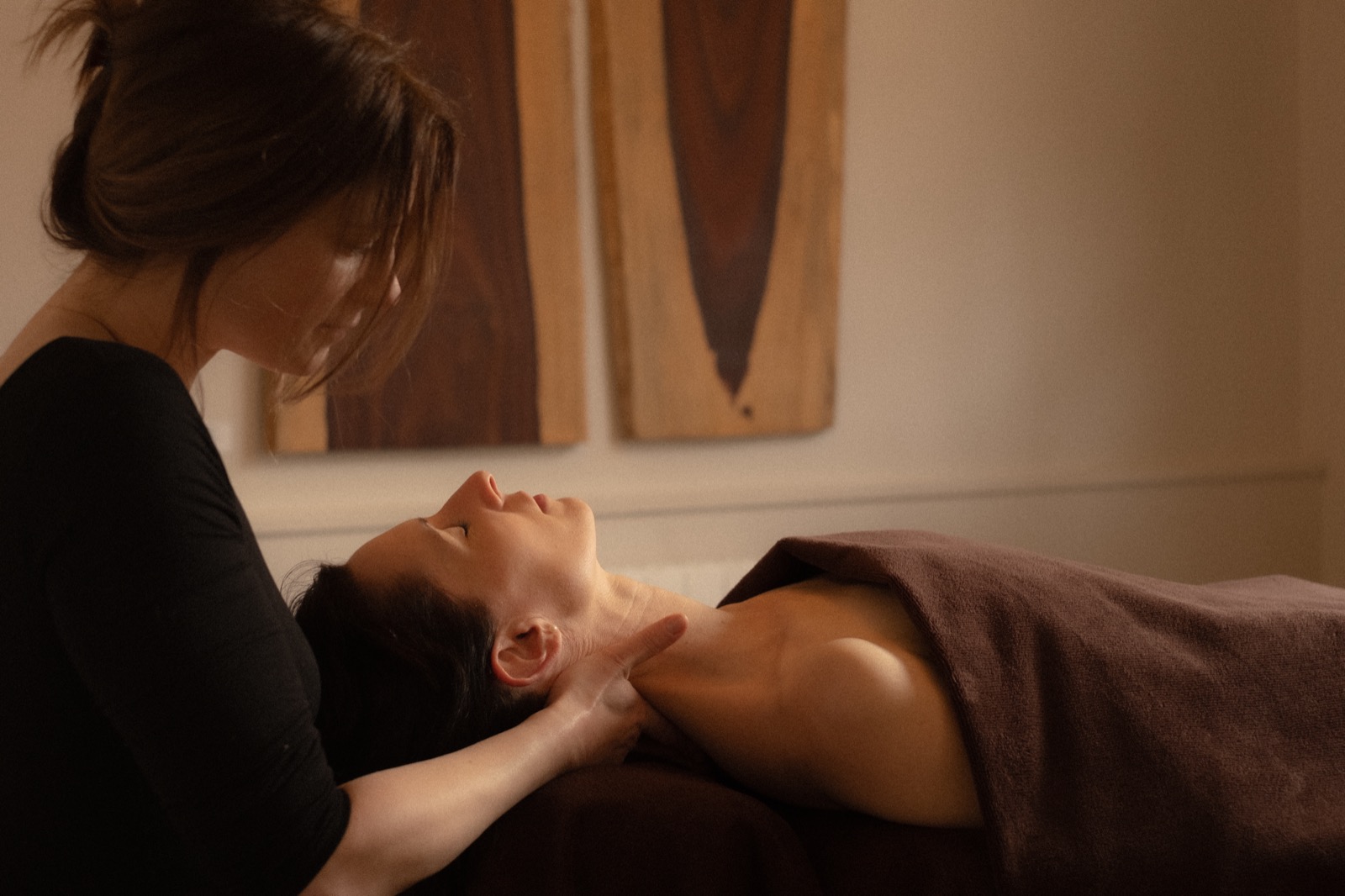Soin massage bien-être drainage lymphatique et Head Spa japonais à la Maison en Corps, Croix près de Lille